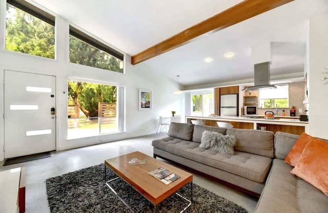 SoCo Getaway | Mid-Century Style & Pet-Friendly