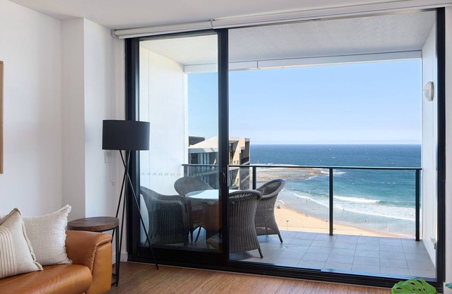 Soleil by Follo - holiday apartment opposite Newcastle Beach