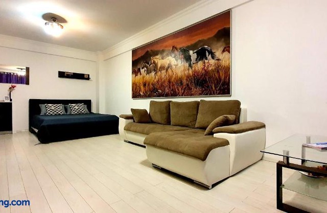 Solid Residence Mamaia