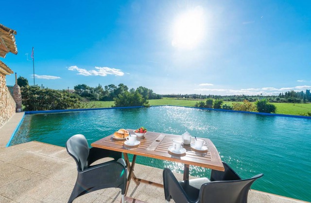 SON MOREI CAN SOCIAS - Rural villa with private natural pool. Free WiFi