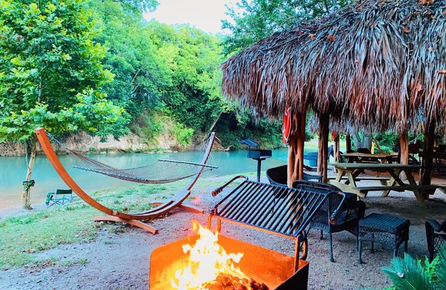 Son's River Ranch Glamping Cabin #1 Rare Find! Glamping on the Gorgeous San Marcos River!