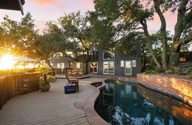 Sonoma Skyhouse by AvantStay | Pool, Sauna, Hot Tub & Stunning Valley Views