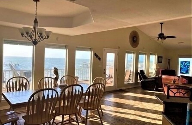 Sophisticated, Beautiful Home! 3 BDRM/2 BATH. Private Fishing Pier.