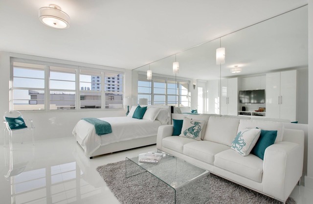 South Beach Deluxe # 940/BALCONY ON THE OCEAN