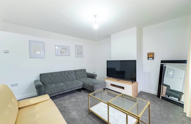 Southend Retreat King Suite