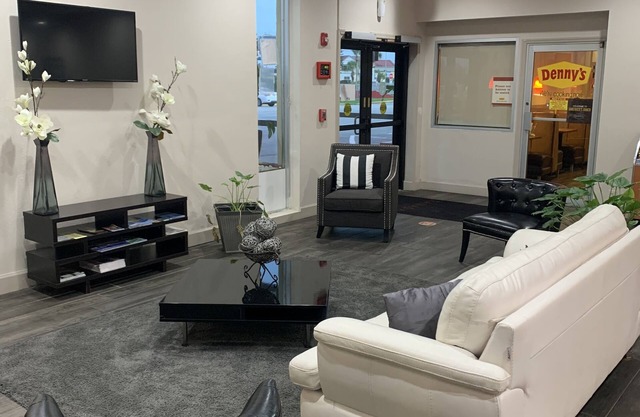 Space Coast Hotel -Titusville/Kennedy Space Center