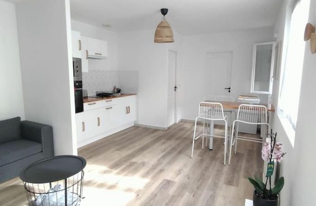 Spacieux studio dans résidence avec parking privé