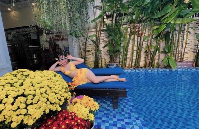 Spacious 10-bedroom house in enchanting Hội An with AC