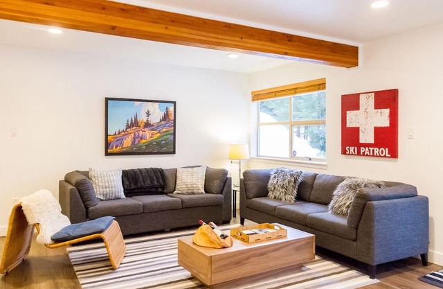 Spacious 2 bed, ski in/out, perfect location for summer & winter!