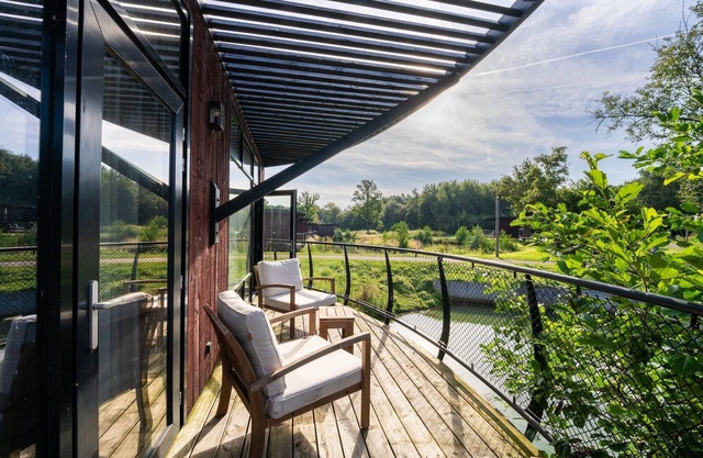 Spacious 2-Bedroom Cottage