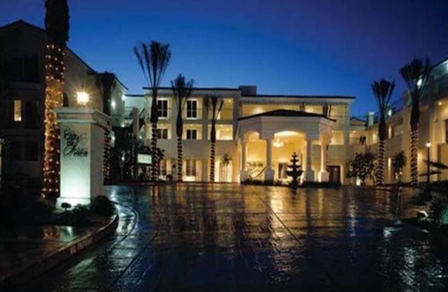 Spacious 2 Bedroom Luxury Suite