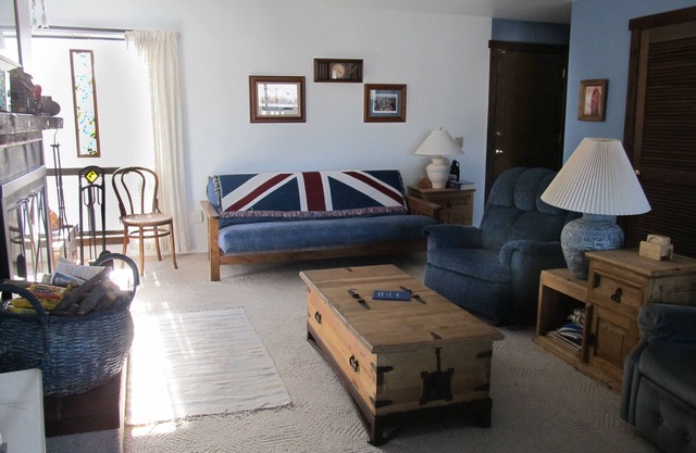 Spacious 2-Bedroom Condo In Summit County, Close To 4 Major Ski Areas.