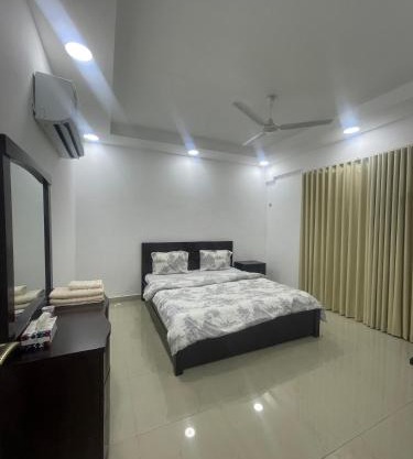 Spacious 2 bedroom & maid room