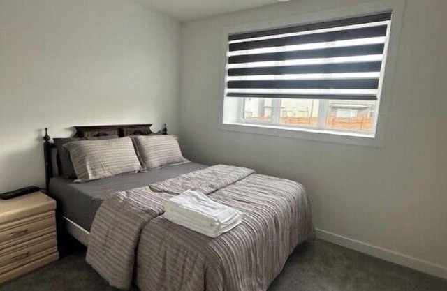 Spacious 2 BR and Kitchen Bsmt Apartment near Airport