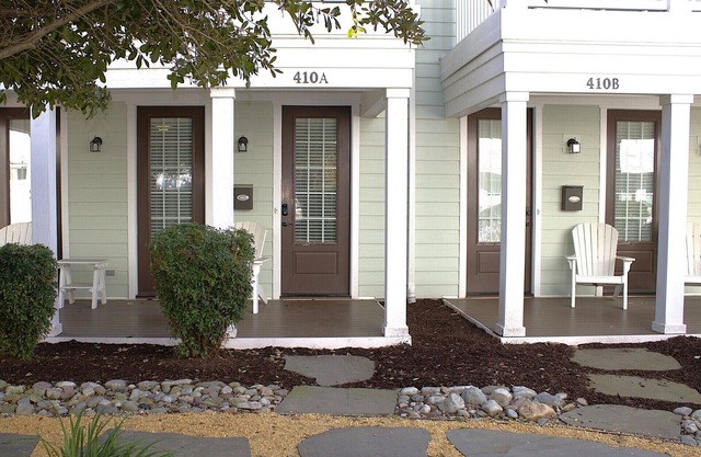 Spacious 2 BR Townhouse Walking Distance to the Beach and Boardwalk (410B)