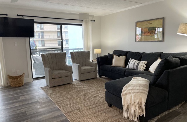 Spacious 2bed, 2bath Ocean Block N. OC. Late checkout times in off season