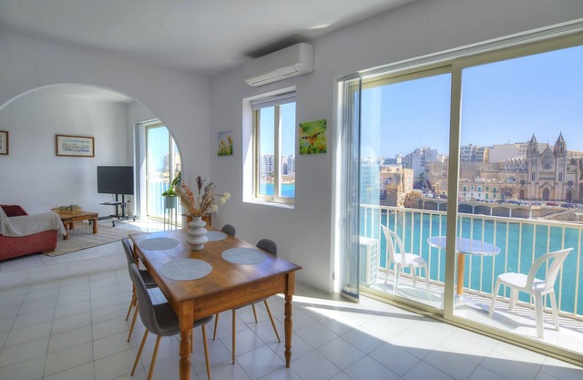 Spacious 2bedroom with breathtaking view KABE1-1