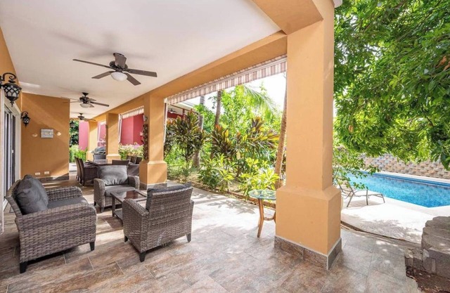 Spacious 3-Bedroom Condo Near Hermosa Beach – Walk to the Waves