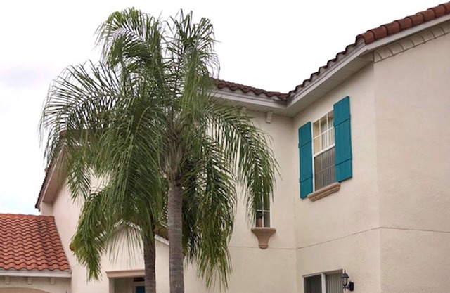 Spacious 3 BR Mediterranean Style Villa Located Near Disney and Parks