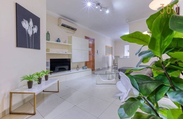 Spacious 3BR home with private Terrace in Sliema