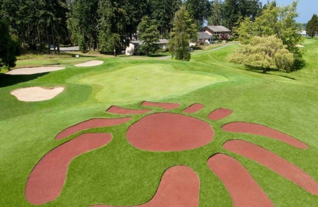 Spacious 4-bedroom 3-full bathroom on Cedars at Dungeness golf course.
