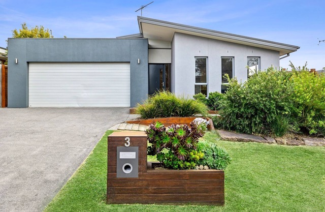 Spacious 4 bedroom family home located in Tea Tree Rise