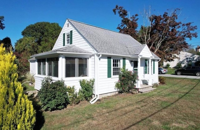 Spacious 5-Bedroom Cape in Bonnet Shores