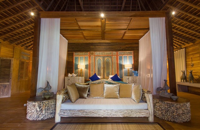 SPACIOUS 6BR Villa, Canggu - PERFECT For Events/Gatherings! W/Swimming Pool!