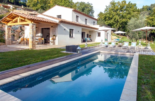 Spacious and Modern 4 Bedroom