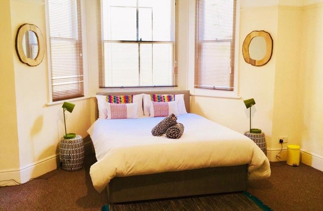 Spacious Apartment in the Heart of St Leonards