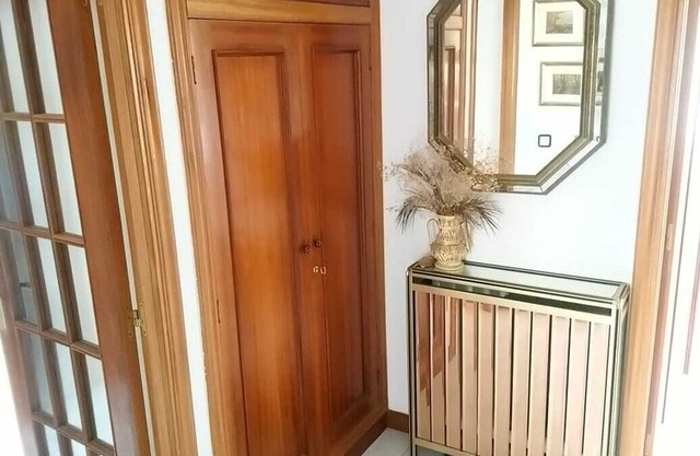 Spacious apartment on the beachfront, 1 minute from the beach.