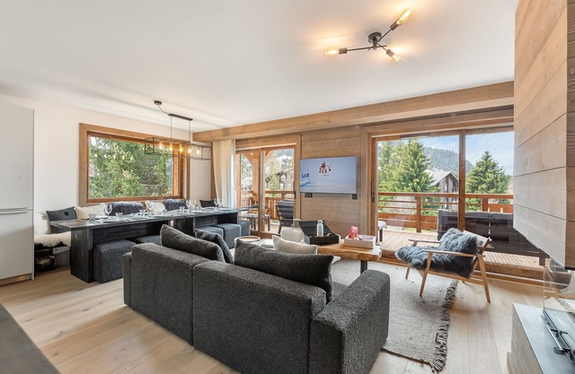 Spacious Apartment with Wellness Area, Cinema Room, and Close to Slopes