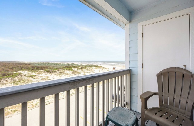Spacious Beachside Retreat with Stunning Pool and Gulf Views