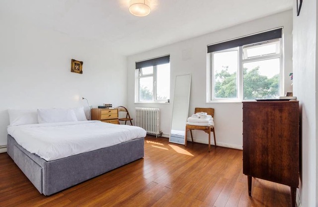Spacious, Bright 2 Bed apt in East London