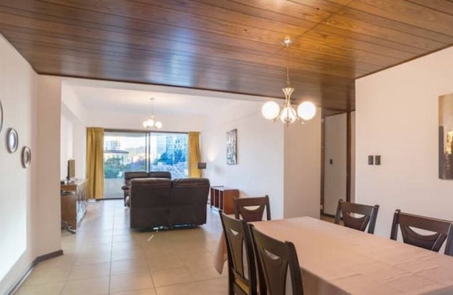 Spacious & centric apartment in a safe area Z. 10