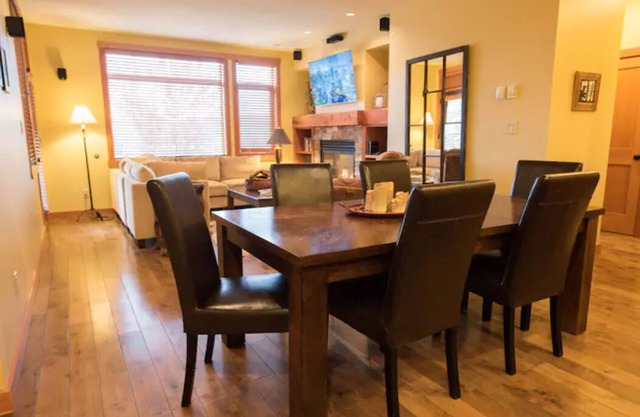 Spacious Chalet at the Base of Red Mountain