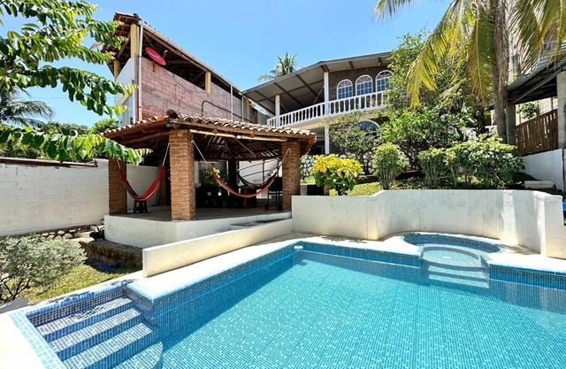 Spacious Cozy Beachhouse in Atami!