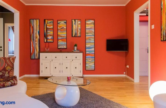 Spacious Downtown Apartment - Old Town