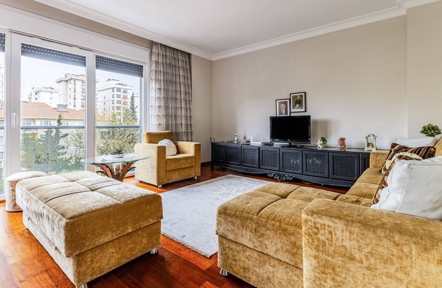 Spacious Flat in Kadikoy