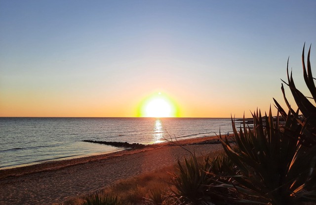 Spacious house in the Oleron region, in a quiet location, within walking distance of the beach and shops.