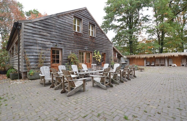 Spacious Holiday Home in Wellerlooi with Private Garden