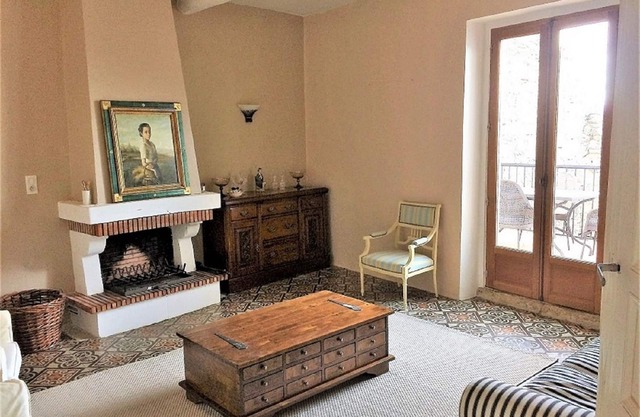 SPACIOUS HOME, PLENTY OF FEATURES WITH A STUNNING VIEW FROM THE TERRACE