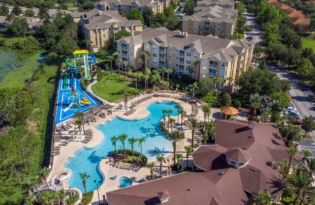 Spacious Home W/private Pool/spa & Free Waterpark!