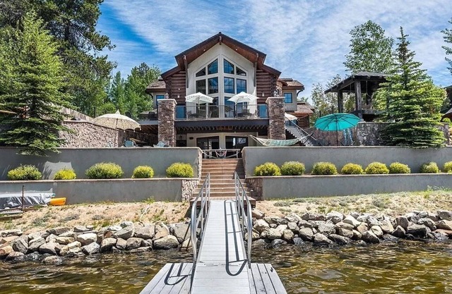 Spacious home with incredible lakefront views!