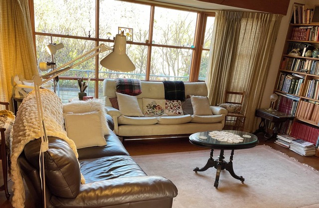 Spacious House + Garden, 8 Guests