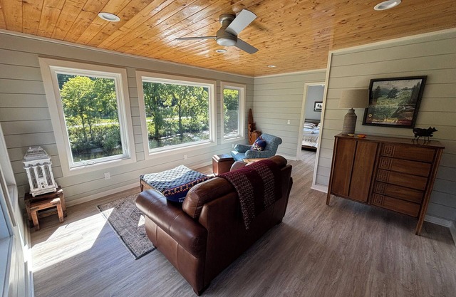 Spacious, Light Filled Apt. - Nestled along the Tuckasegee River, 2 Mi. from WCU