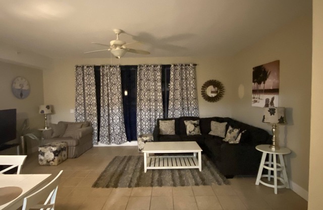 Spacious Little Harbor Condo