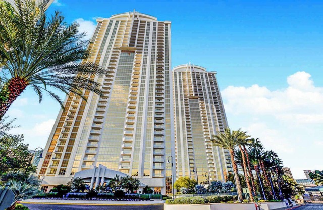 Spacious MGM Studio | Topgolf Pool Views 07718