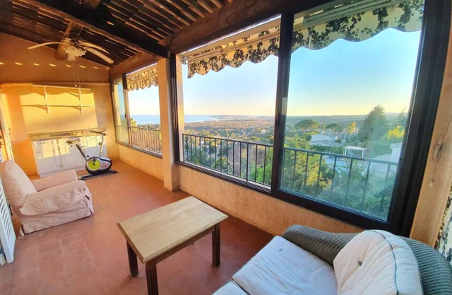 Spacious & quiet apt, Sea view A/C gated community with swimming pool