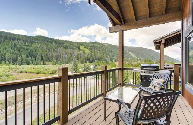 Spacious, Renovated 3 Bedroom Townhome